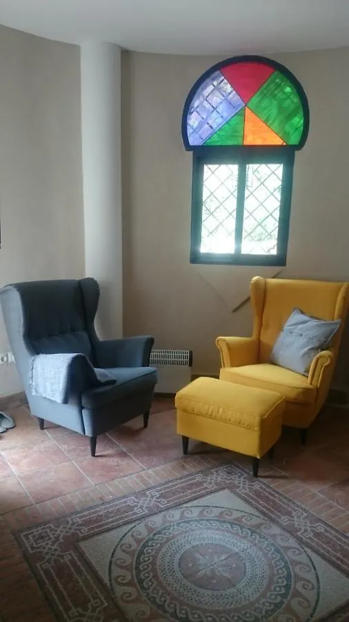 Casa Paraiso 贝纳哈拉菲