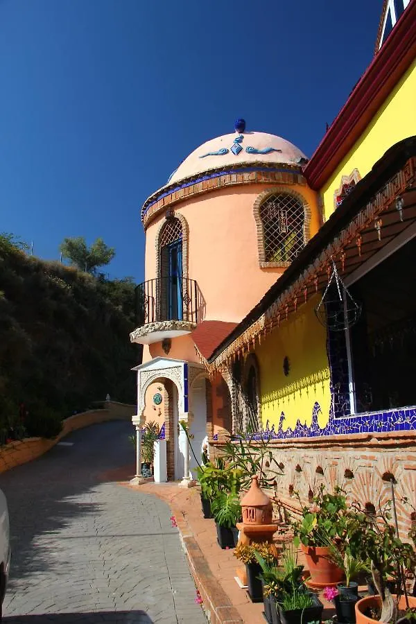 Casa Paraiso 贝纳哈拉菲